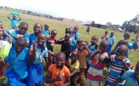 OVER 300 PUPILS   STRANDED AS HAILSTORM DESTORYS  SCHOOL BUILDING
