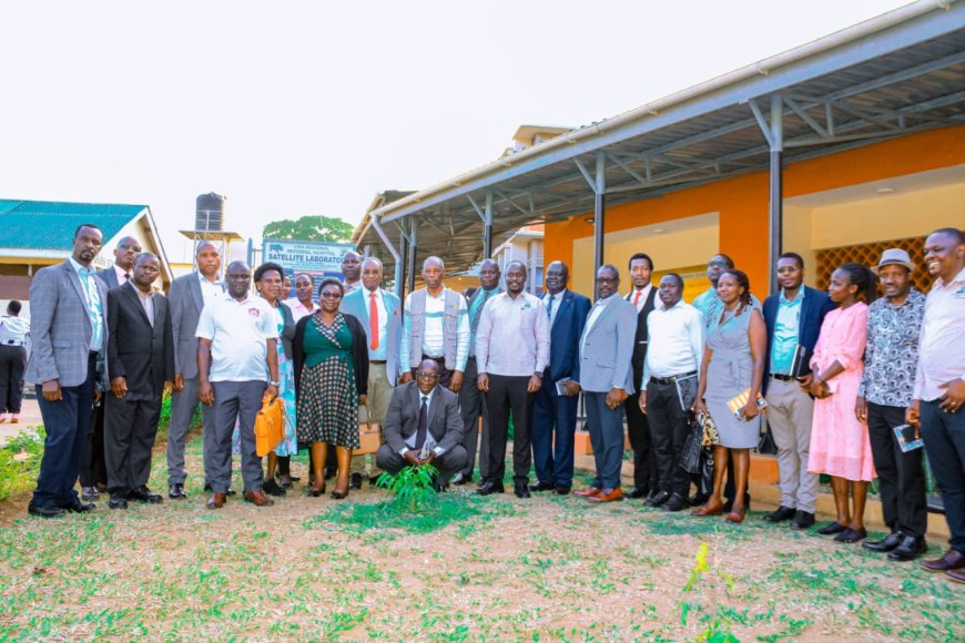 Kabale Regional Refferal Hospital Board and top management Benchmarks at  Lira Regional Refferal Hospital, commend best practices